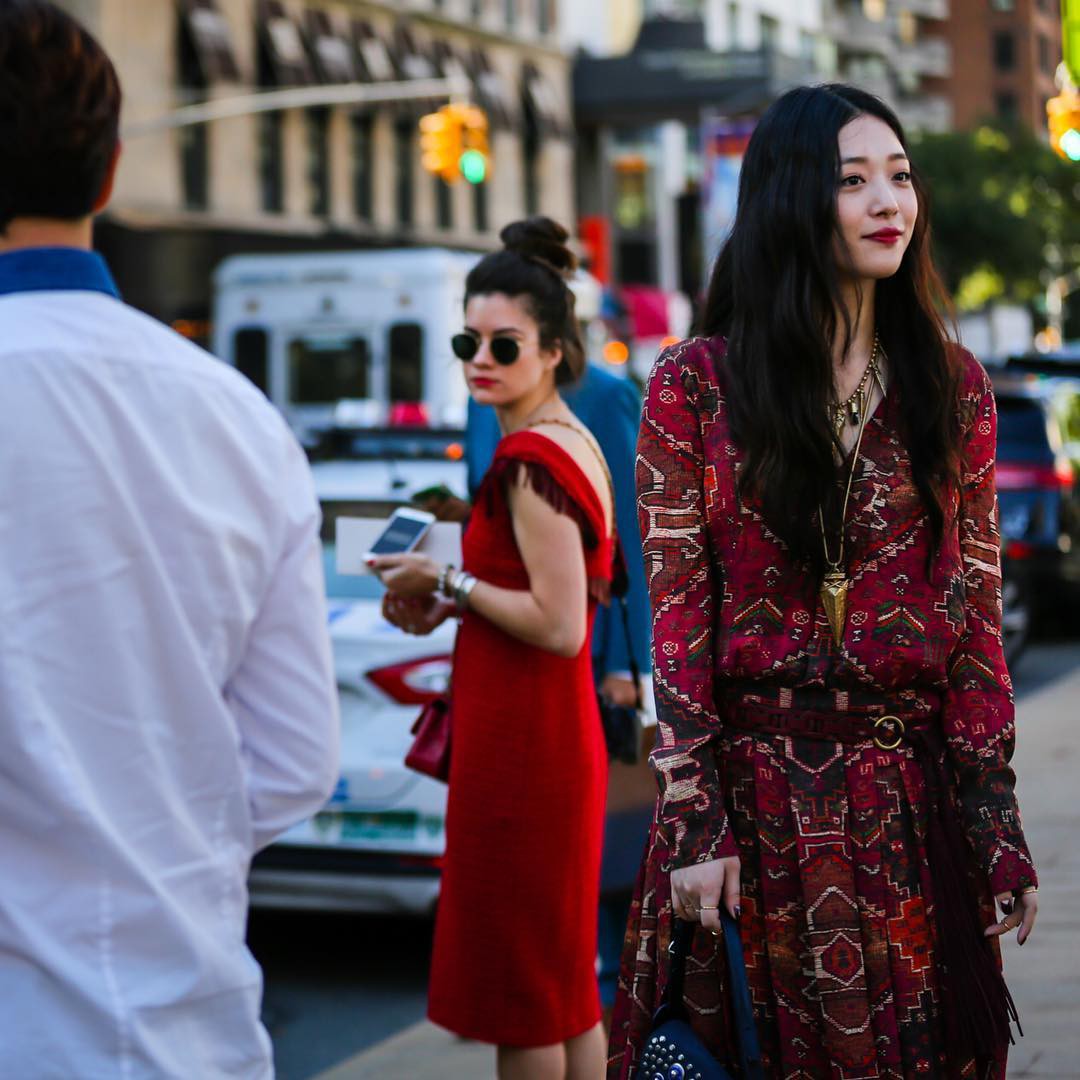 Khi siêu sao hạng A xứ Hàn dự sự kiện quốc tế: Người sang như ông hoàng bà hoàng, kẻ gặp sự cố nhạy cảm khó đỡ - Ảnh 32. Khi siêu sao hạng A xứ Hàn dự sự kiện quốc tế: Người sang như ông hoàng bà hoàng, kẻ gặp sự cố nhạy cảm khó đỡ - Ảnh 32.