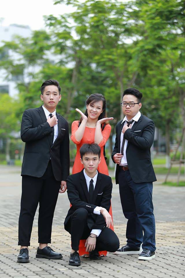 C&ocirc; gi&aacute;o c&oacute; t&acirc;m nhất năm: H&aacute;t b&agrave;i Người h&atilde;y &ocirc;n thi đi v&agrave; l&agrave;m clip kỷ yếu để tặng cho cả lớp - Ảnh 6.