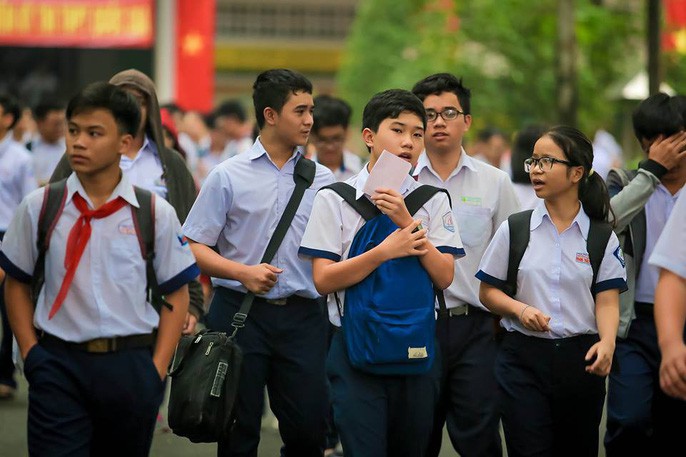 Ngày đầu tiên tuyển sinh vào lớp 10 tại TP HCM: Hơn 500 thí sinh bỏ thi, không có trường hợp nào gian lận - Ảnh 1.