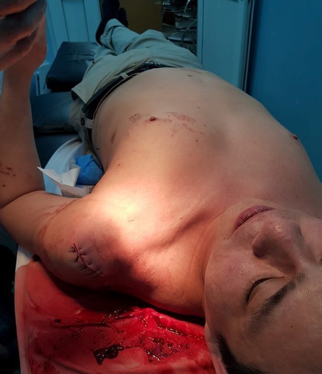 “Nhân vật bí ẩn” trong vụ bác sĩ Chiêm Quốc Thái bị vợ thuê giang hồ chém là ai? - Ảnh 2.