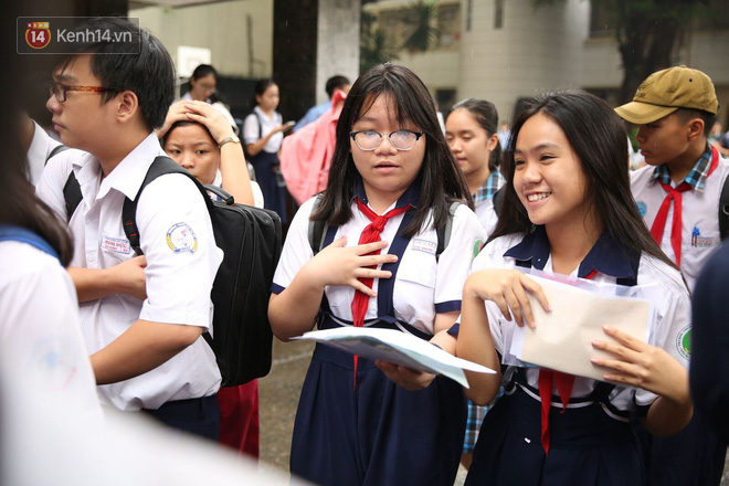 Đề thi tuyển sinh vào lớp 10 môn Ngữ văn: Thí sinh thích thú nhưng không kém phần hoang mang vì đề mới lạ, độc đáo - Ảnh 3.