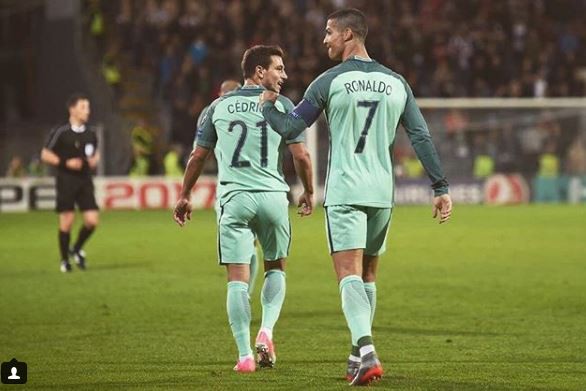 Bồ Đào Nha ngoài CR7 Ronaldo còn có hậu vệ điển trai này - Ảnh 1.