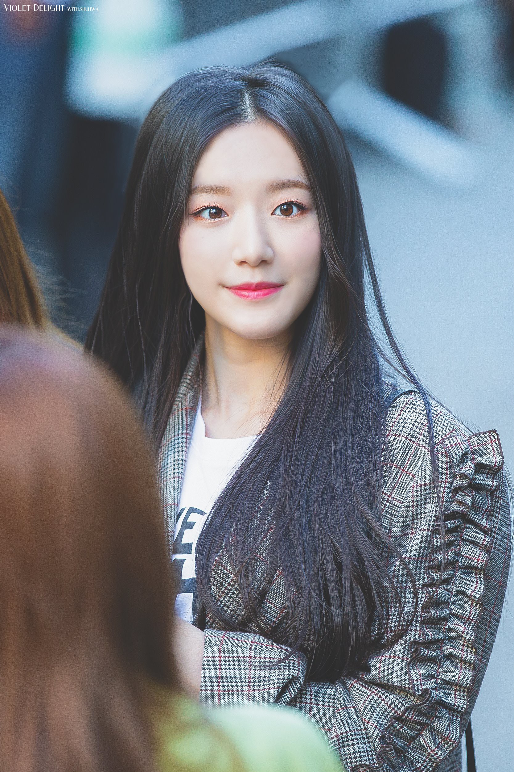 Hội visual Kpop có tiếng nhưng... kém miếng: Mờ nhạt, bị xem thường, có người lăn lộn mãi vẫn vô danh - Ảnh 3. Hội visual Kpop có tiếng nhưng... kém miếng: Mờ nhạt, bị xem thường, có người lăn lộn mãi vẫn vô danh - Ảnh 3.