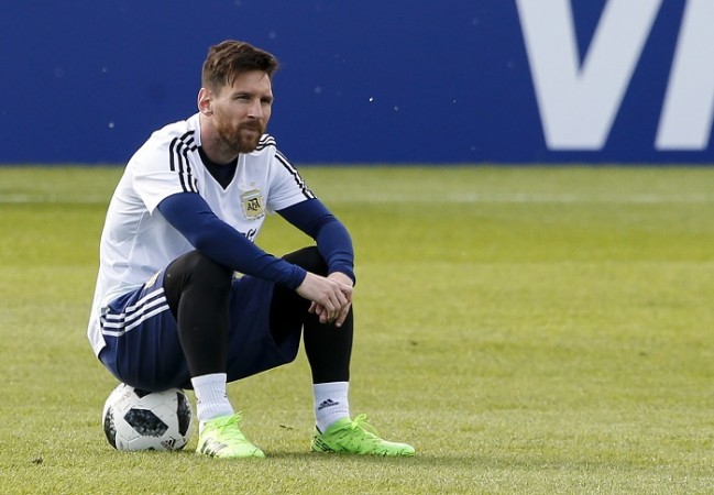 “Messi đau khổ và khóc nhiều vì giấc mơ vô địch World Cup” - Ảnh 3.