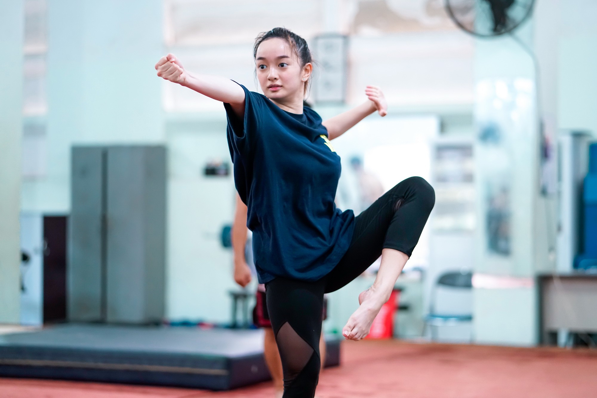 Kaity Nguyễn cật lực tập ballet cho phim mới nhưng fan chỉ thấy... tức cười! - Ảnh 7.