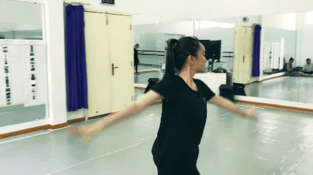 Kaity Nguyễn cật lực tập ballet cho phim mới nhưng fan chỉ thấy... tức cười! - Ảnh 4.