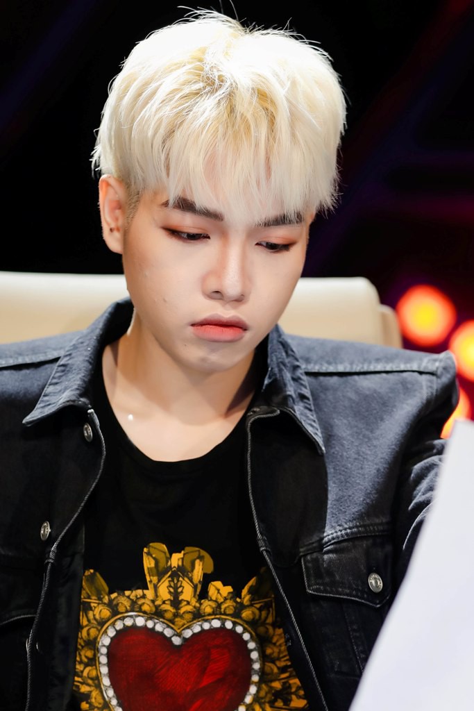 Thí sinh The Debut tiếp tục gây choáng với phát ngôn: Đức Phúc có cái gì mà nhận xét? - Ảnh 2. Thí sinh The Debut tiếp tục gây choáng với phát ngôn: Đức Phúc có cái gì mà nhận xét? - Ảnh 2.