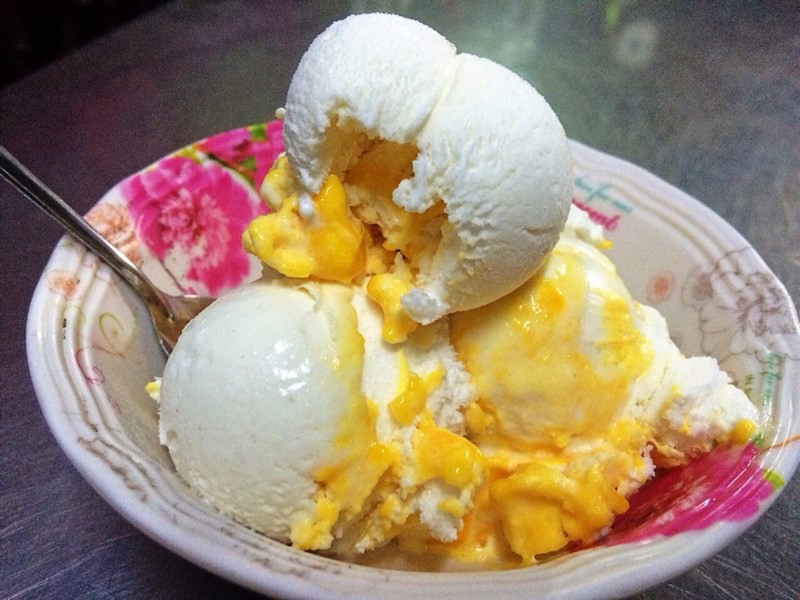 Ngoài kem tươi ăn cùng trứng muối, người Thái còn có món kem ốp la chỉ nghe thôi cũng thấy đau bụng - Ảnh 5.