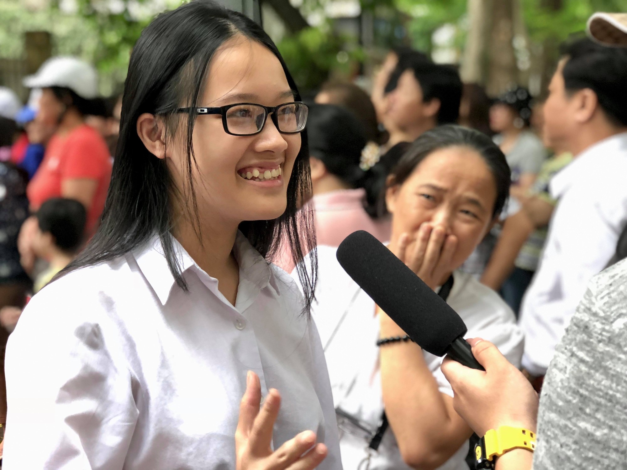 Thí sinh hoàn thành bài thi môn Toán: Người nhận xét khó, người nói phân loại được học sinh - Ảnh 3. Thí sinh hoàn thành bài thi môn Toán: Người nhận xét khó, người nói phân loại được học sinh - Ảnh 3.