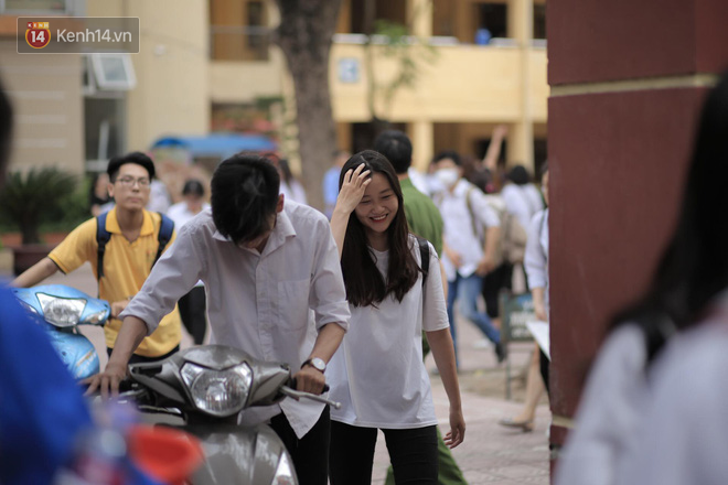 Đề Toán THPT Quốc gia: Đề dài 5 trang, khó quá sức, nhiều thí sinh không làm được bài - Ảnh 18.