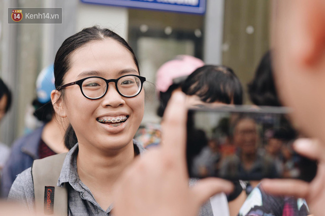 Thí sinh hoàn thành bài thi môn Toán: Người nhận xét khó, người nói phân loại được học sinh - Ảnh 7.