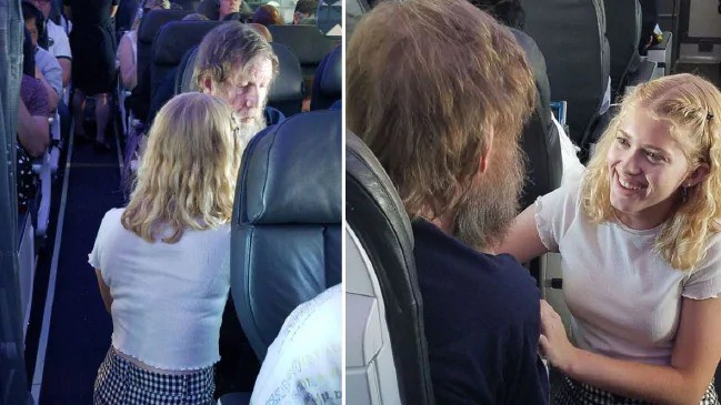 Tận tình giúp đỡ người đàn ông vừa khiếm thính vừa khiếm thị trên máy bay, cô gái trẻ nhận được hàng vạn lời khen ngợi trên MXH - Ảnh 3.