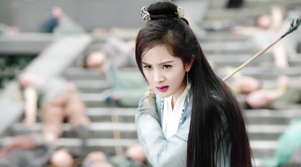 “Phù Dao”: Nguyễn Kính Thiên liều mình đỡ một nhát kiếm để cứu mạng Dương Mịch - Ảnh 1.