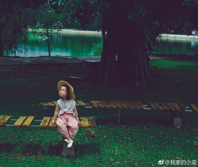 Lớn rồi nhưng Tiểu Man - cô bé ăn cả thế giới vẫn khiến dân mạng nghiêng ngả vì biểu cảm đáng yêu - Ảnh 9.