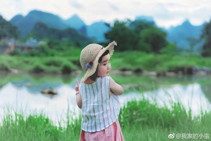 Lớn rồi nhưng Tiểu Man - cô bé ăn cả thế giới vẫn khiến dân mạng nghiêng ngả vì biểu cảm đáng yêu - Ảnh 5.