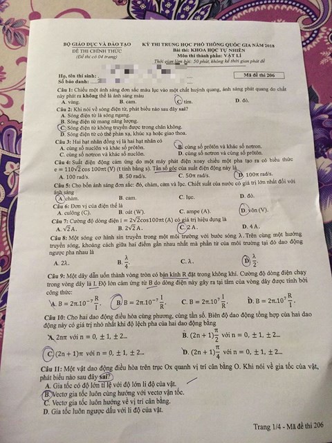 Bộ GD&ĐT xác nhận đã lọt đề Vật Lý và Lịch sử ra ngoài nhưng không ảnh hưởng đến kết quả thi - Ảnh 1.