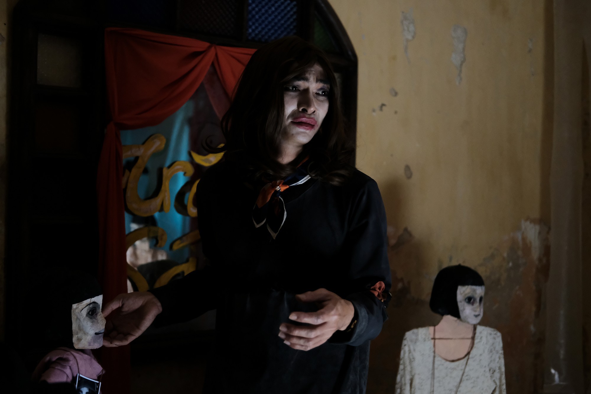 Khương Ngọc: Gã khùng đến đáng sợ trên màn ảnh Việt - Ảnh 11. Khương Ngọc: Gã khùng đến đáng sợ trên màn ảnh Việt - Ảnh 11.