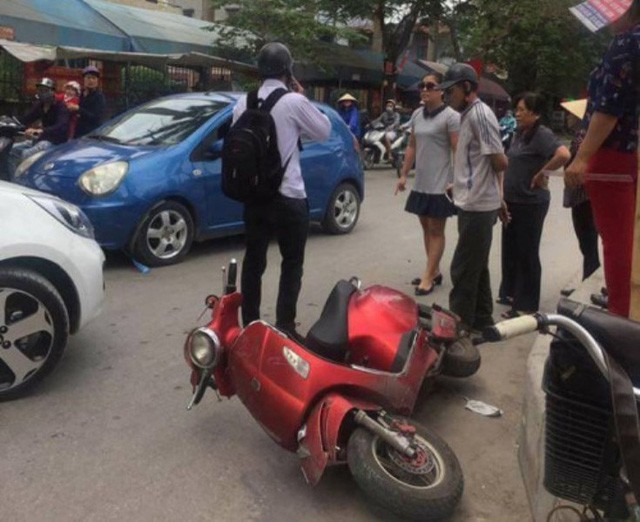 Vụ nữ chánh văn phòng va chạm giao thông rồi lỡ miệng: Phản ứng bất ngờ của gia đình nam sinh - Ảnh 2.