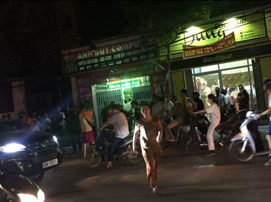 C&ocirc; g&aacute;i ở Hưng Y&ecirc;n tr&igrave;nh b&aacute;o bị hiếp d&acirc;m trong cửa h&agrave;ng điện thoại - Ảnh 1.