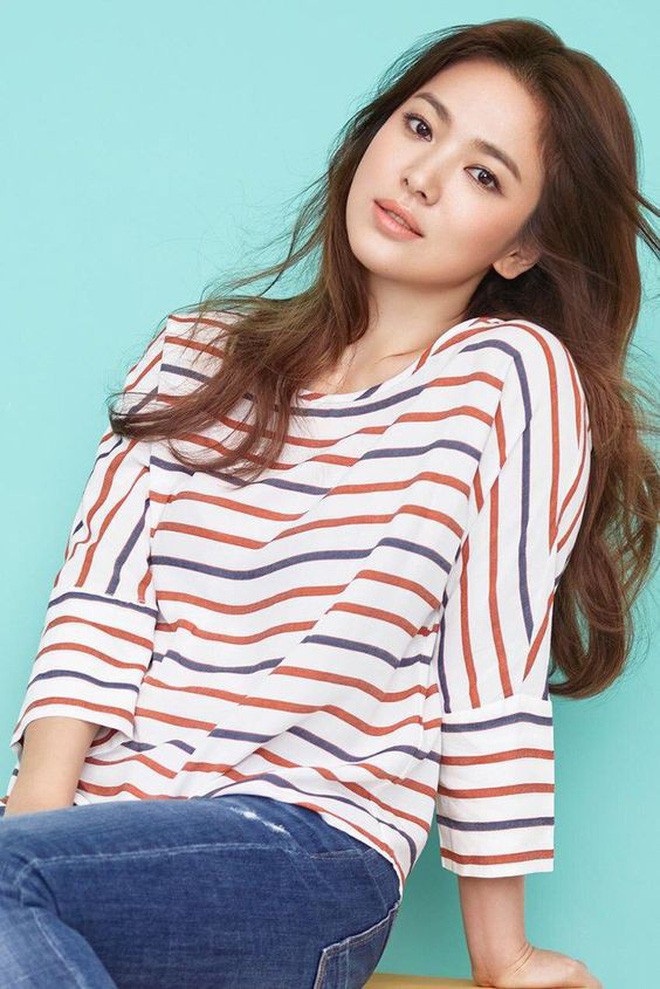 4 tips diện đồ gi&uacute;p loạt mỹ nh&acirc;n H&agrave;n tr&ecirc;n 30 tuổi n&agrave;y tr&ocirc;ng hệt như c&ocirc; n&agrave;ng đ&ocirc;i mươi - Ảnh 12.