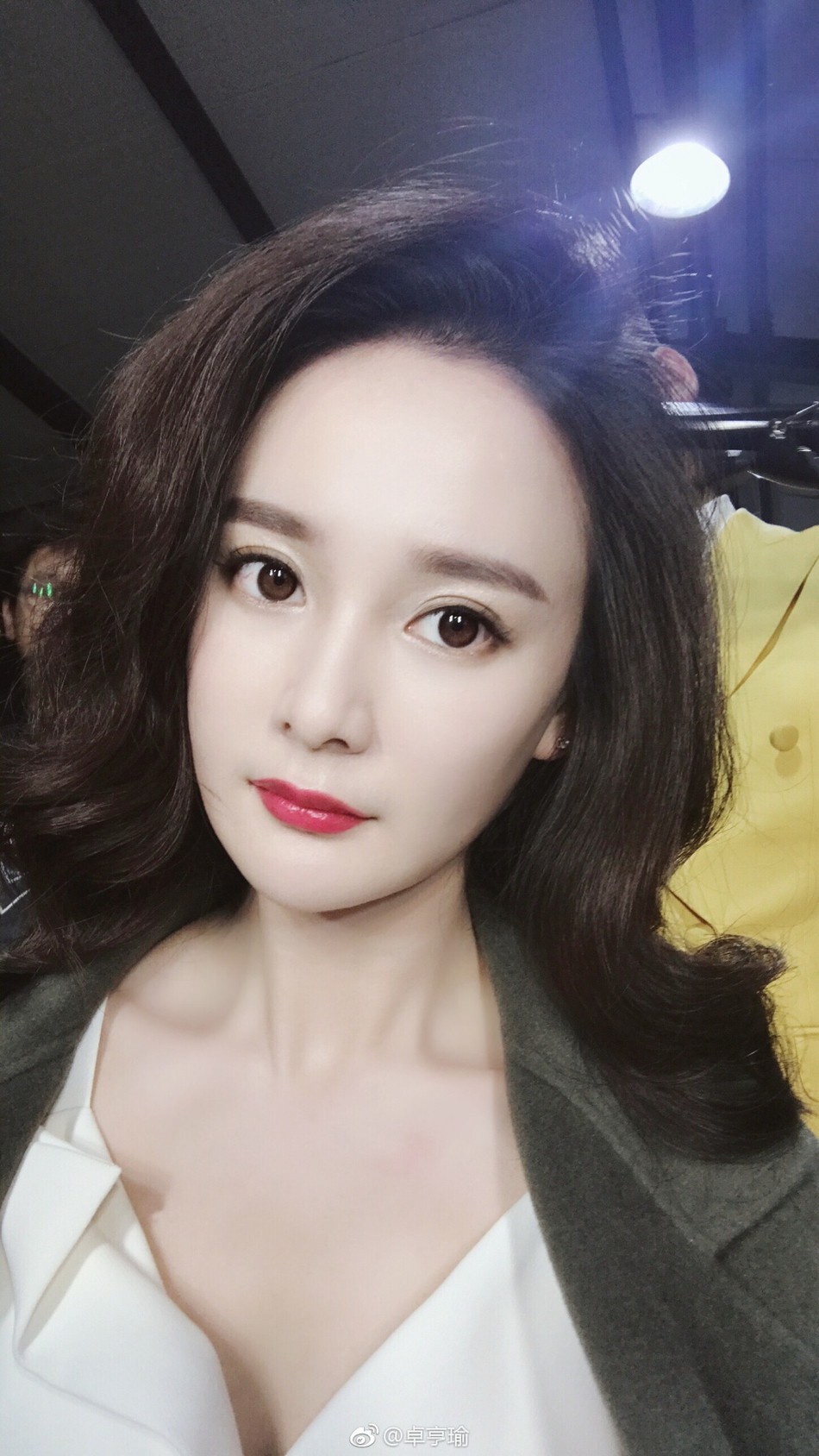 Bản sao Dương Mịch hạ sinh quý tử đầu lòng: Bầu bí tăng cân vẫn xinh không kém minh tinh hạng A - Ảnh 8.