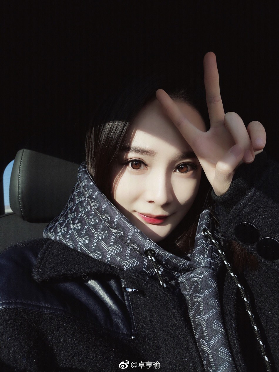 Bản sao Dương Mịch hạ sinh quý tử đầu lòng: Bầu bí tăng cân vẫn xinh không kém minh tinh hạng A - Ảnh 9.