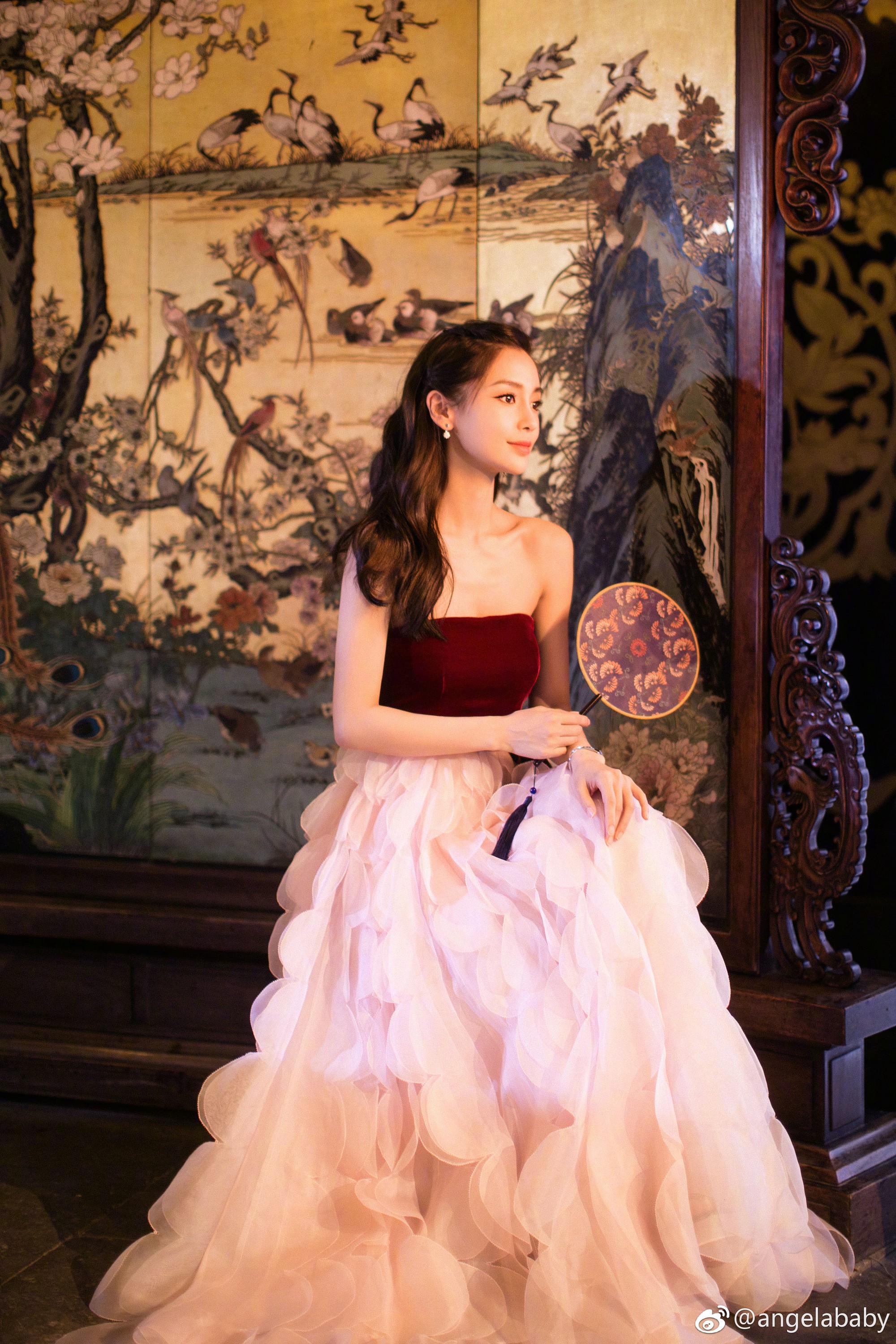 Mỗi lần xuất hiện đều đẹp không góc chết thế này, bảo sao Angela Baby đắt sô sự kiện - Ảnh 3. Mỗi lần xuất hiện đều đẹp không góc chết thế này, bảo sao Angela Baby đắt sô sự kiện - Ảnh 3.