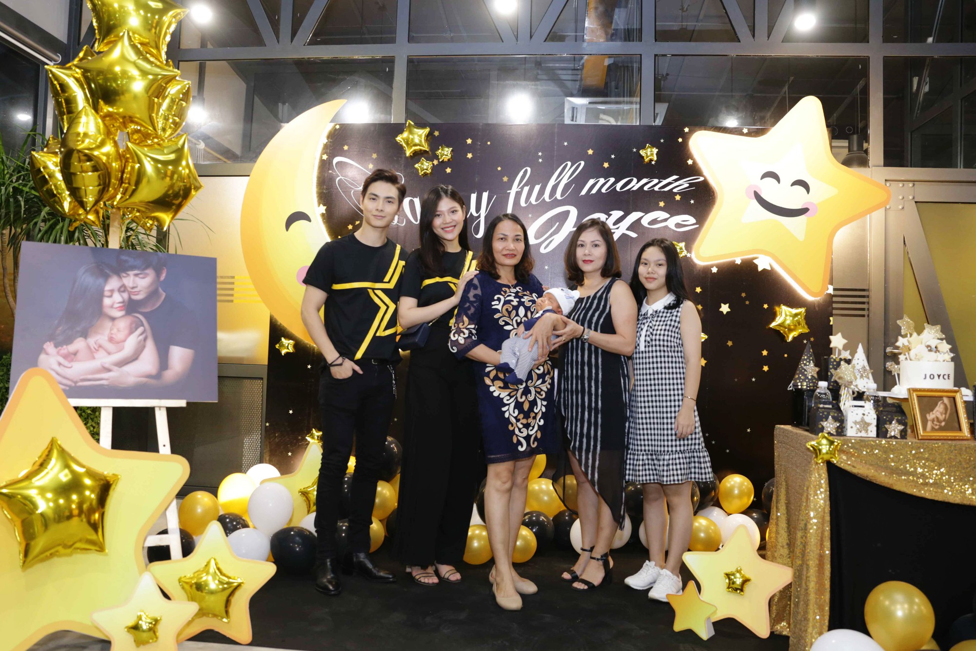 Chúng Huyền Thanh - Jay Quân tổ chức tiệc đầy tháng con trai đầu lòng - Ảnh 3.