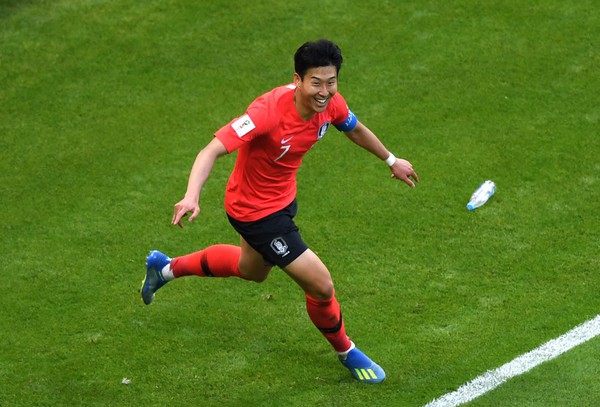 Son Heung-min lại khóc, nhưng hôm nay là giọt nước mắt hạnh phúc của niềm tự hào châu Á - Ảnh 7.