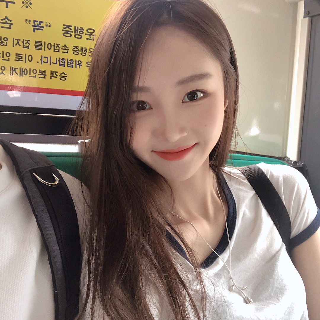 Lâu lắm mới gặp một cô bạn Hàn Quốc dễ thương kiểu tự nhiên như thế này! - Ảnh 3.