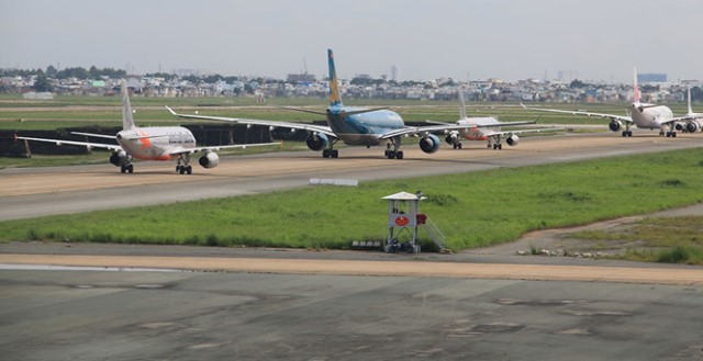 Phi công Vietnam Airlines phản bác phát ngôn của Bộ GTVT về thông tin “xin nghỉ việc phải báo trước 180 ngày” - Ảnh 1.