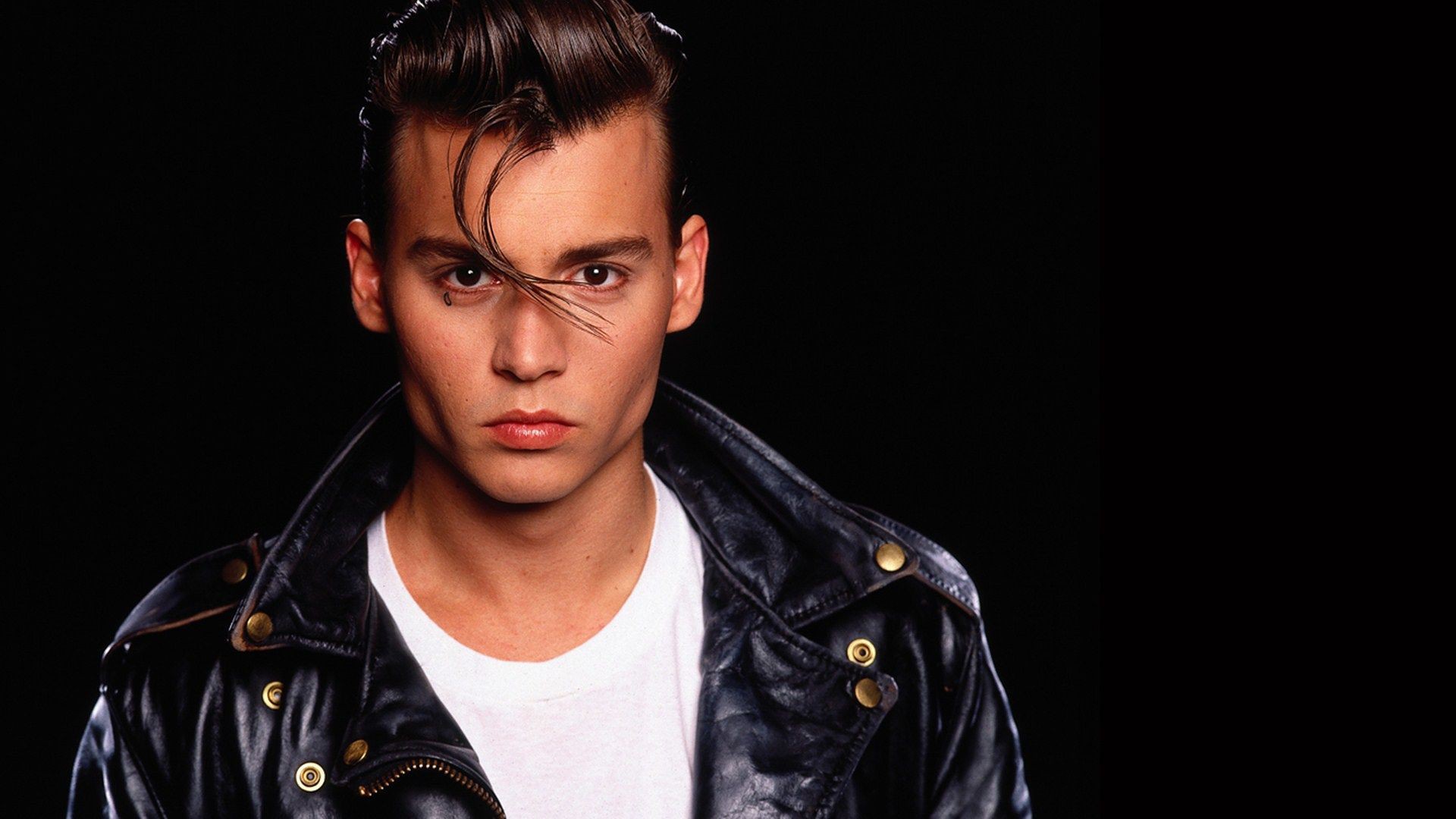 Trước khi trở nên tiều tụy, Johnny Depp cũng từng soái hết phần thiên hạ ít nhất cũng 5 phen! - Ảnh 4. Trước khi trở nên tiều tụy, Johnny Depp cũng từng soái hết phần thiên hạ ít nhất cũng 5 phen! - Ảnh 4.