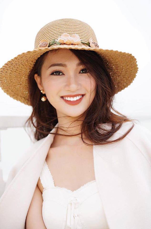 Khẳng định chỉ l&agrave; bạn th&acirc;n m&agrave; U23 Văn Đức v&agrave; top 10 HHVN Ngọc Nữ lại d&ugrave;ng chung Facebook? - Ảnh 7.