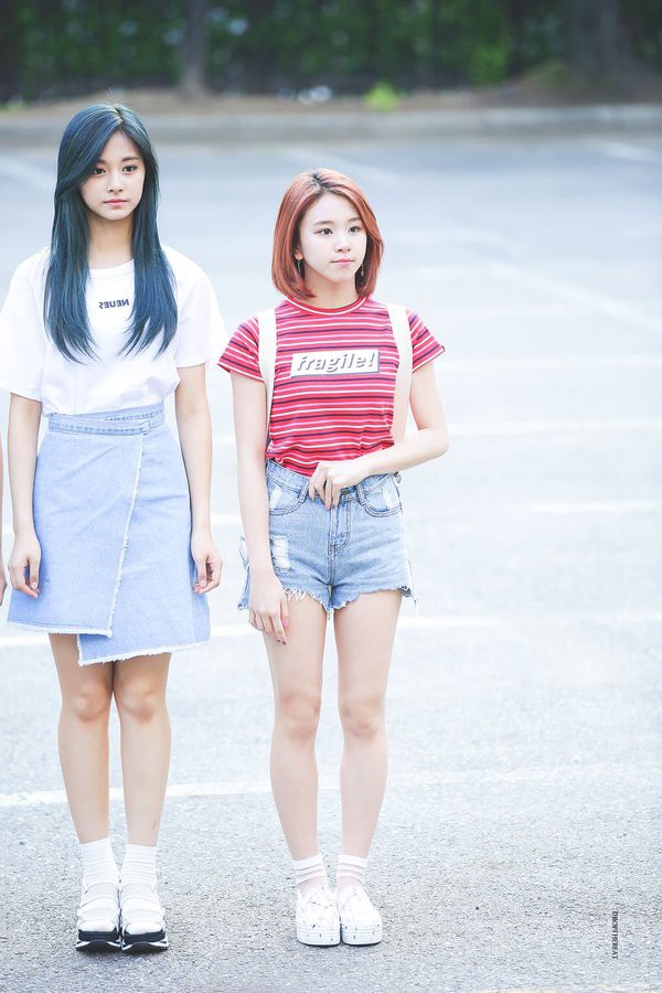 twice-1-15283833457891549160087.jpg
