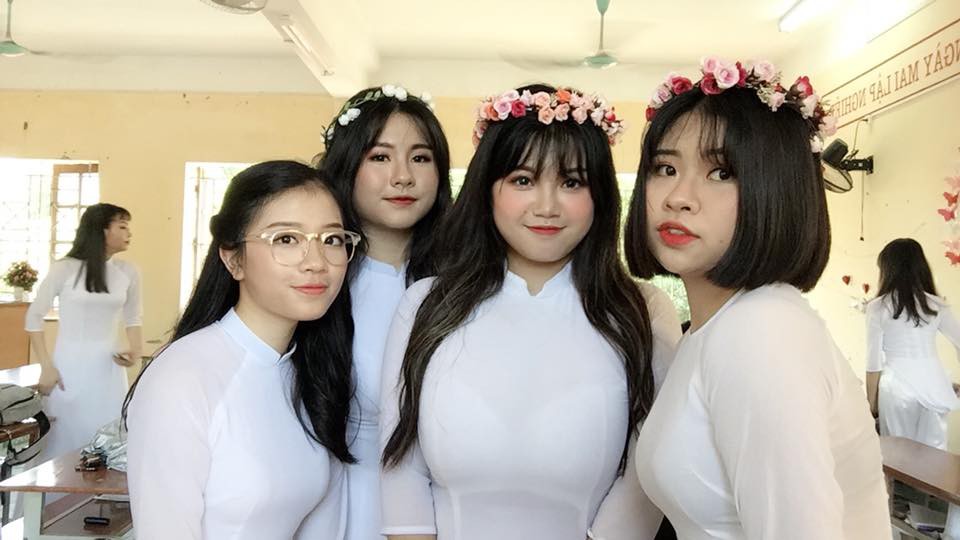 Nữ sinh Hải Dương sở hữu vòng 1 hơn 110cm chia sẻ cảm xúc lần đầu tiên mặc áo dài - Ảnh 1. Nữ sinh Hải Dương sở hữu vòng 1 hơn 110cm chia sẻ cảm xúc lần đầu tiên mặc áo dài - Ảnh 1.