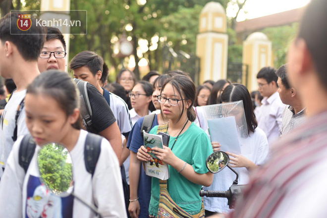 Thi lớp 10 chuyên Toán: Đề siêu khó, có thí sinh chỉ làm được 1, 2 câu - Ảnh 6.