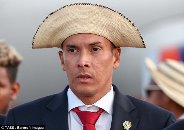 Dàn tuyển thủ Panama đội nón rơm đầy phong cách ngày tới Nga dự World Cup 2018 - Ảnh 3.