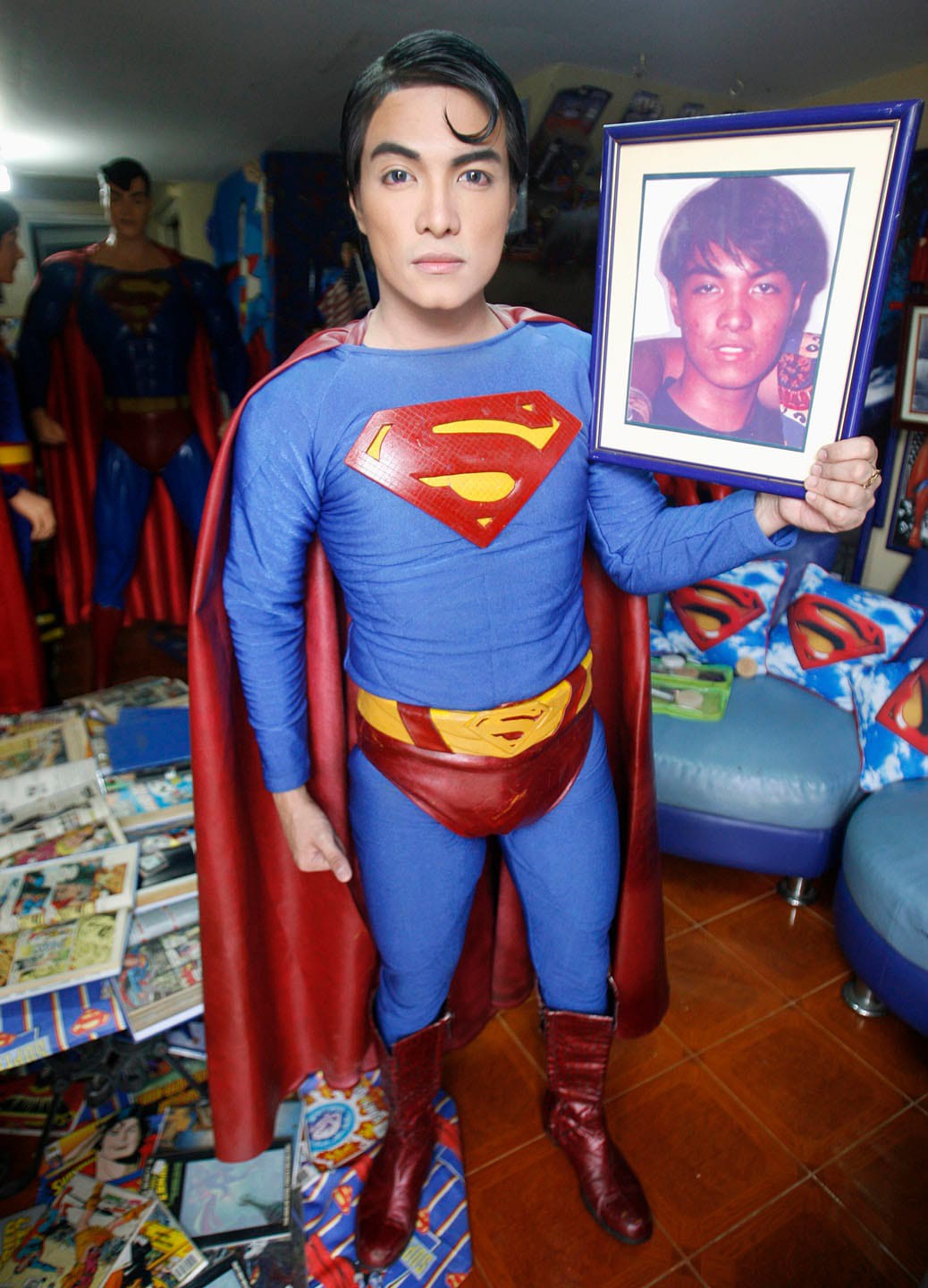 Thánh cuồng Superman, bất chấp đau đớn gần 2 thập kỷ trải qua hơn 30 ca phẫu thuật để trở thành bản sao của thần tượng - Ảnh 4.