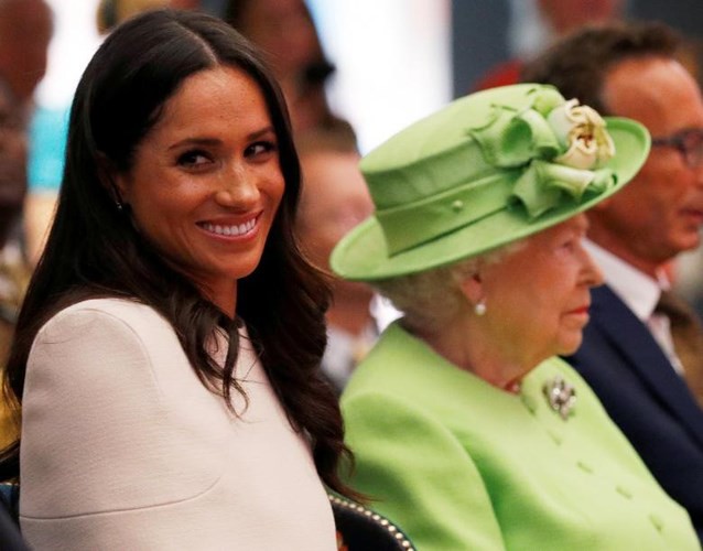 Ảnh: Công nương Anh Meghan Markle tỏa sáng nhờ gu thời trang tinh tế - Ảnh 12.