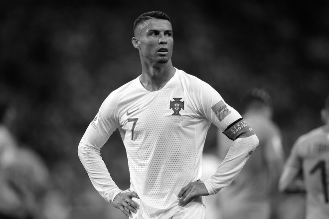 D&ugrave; Ronaldo sẵn s&agrave;ng chết để c&oacute; được vinh quang, th&igrave; vẫn c&ocirc; đơn đến tủi hờn - Ảnh 4.