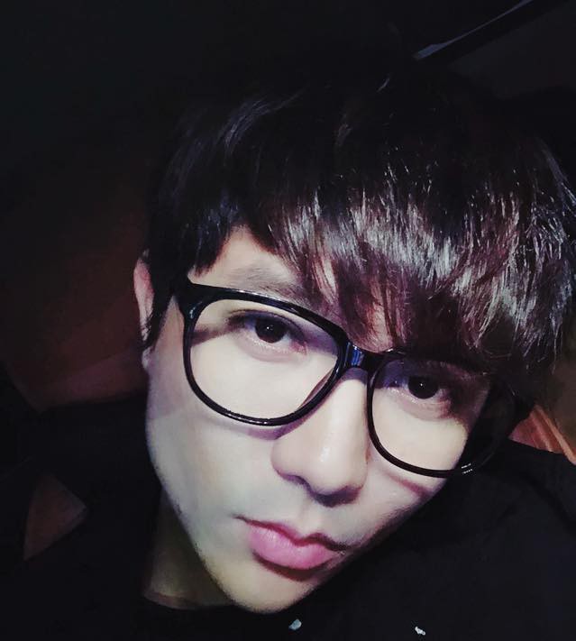 Sau nhiều đồn đo&aacute;n, Tim ch&iacute;nh thức x&aacute;c nhận đ&atilde; ly h&ocirc;n với Trương Quỳnh Anh - Ảnh 1.