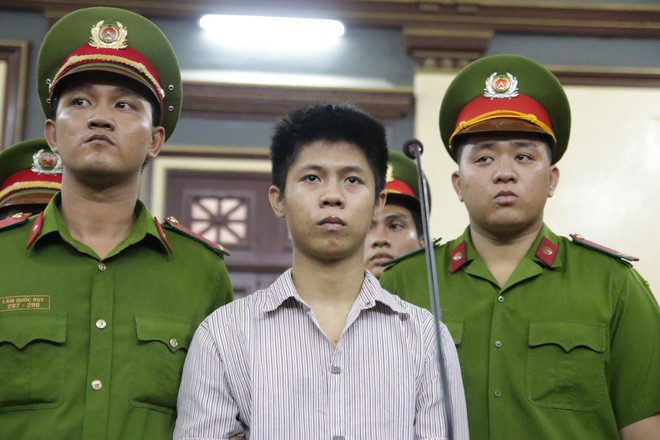 Vụ sát hại 5 người trong gia đình ở Sài Gòn: Cha mẹ, chị gái chối bỏ kẻ giết người - Ảnh 2.