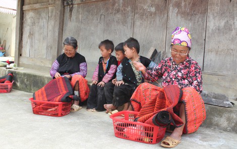 T&agrave; D&ecirc; sau cuộc tấn c&ocirc;ng s&agrave;o huyệt của hai tr&ugrave;m ma t&uacute;y kh&eacute;t tiếng - Ảnh 3.