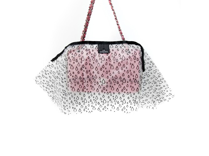 Tiết trời nắng mưa bất chợt thế này, hay là sắm cho túi xách một chiếc áo mưa chuyên dụng? - Ảnh 6.