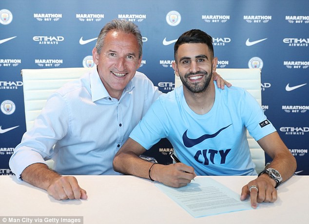 Man City ph&aacute; kỷ lục chuyển nhượng, mua Riyah Mahrez gi&aacute; 60 triệu bảng - Ảnh 2.