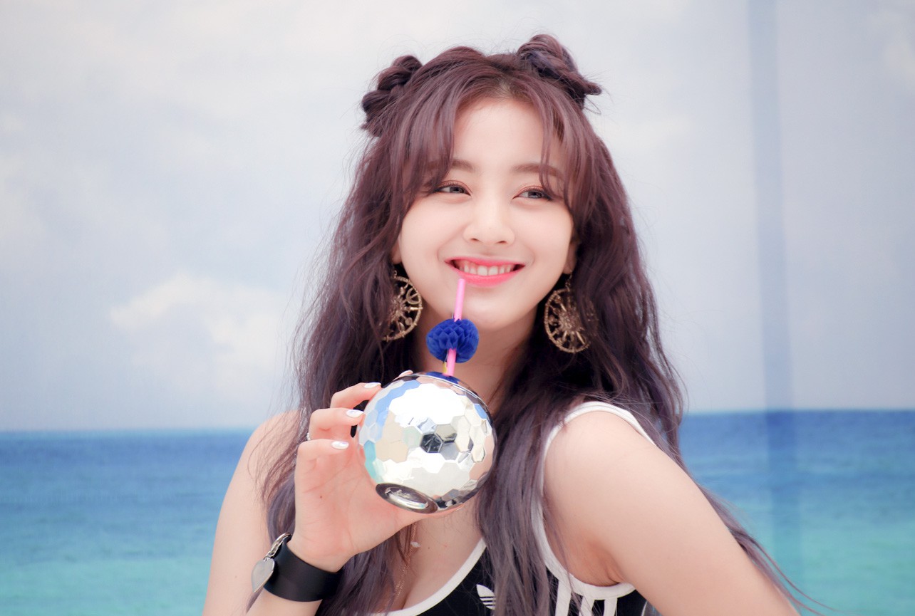 jihyo-1531366254841267052877.jpg