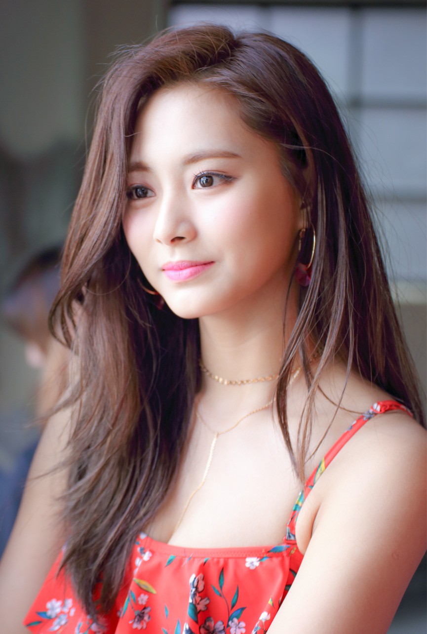 tzuyu-15313662548141753511129.jpg