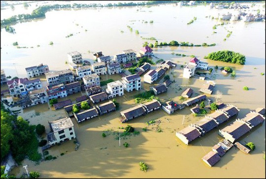 Lũ lụt Trung Quốc: Hàng chục người chết, thiệt hại 3,87 tỉ USD - Ảnh 3.