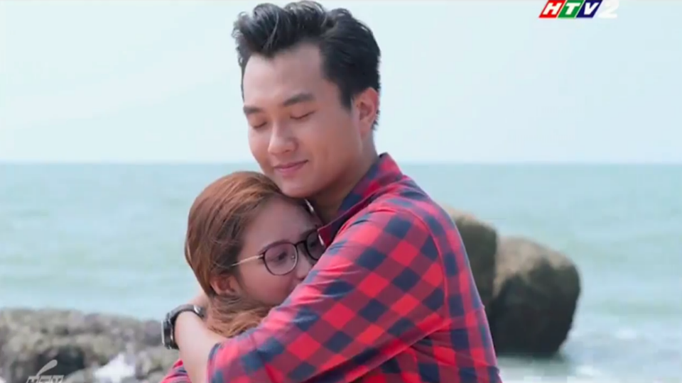 Gạo Nếp Gạo Tẻ: Bị phản bội mà Hương tự nhận sai, đau đớn nhường chồng cho bồ nhí - Ảnh 1.