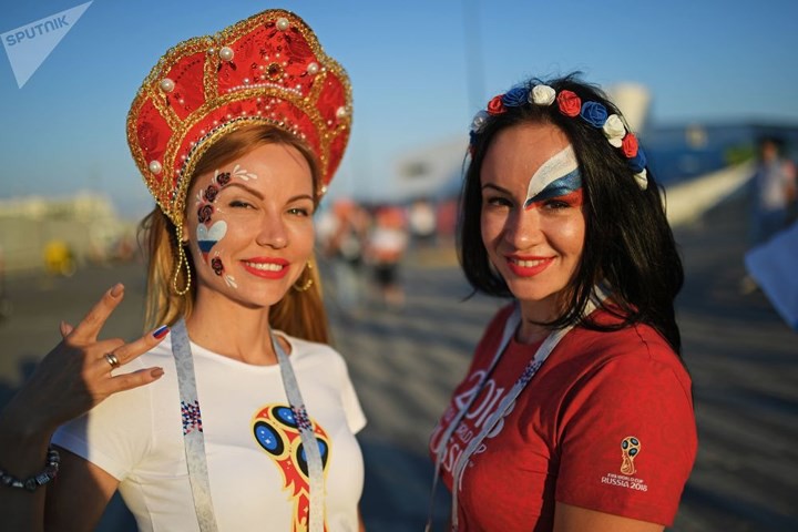 Hình ảnh những bóng hồng gợi cảm tô điểm sắc màu World Cup 2018 - Ảnh 18.